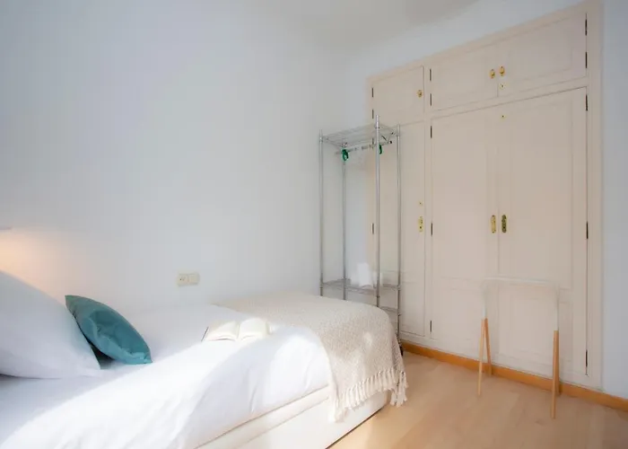 Singularstays Reina Ii Appartement