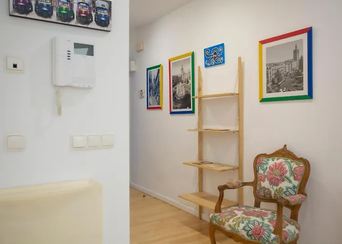 Appartement Singularstays Reina Ii