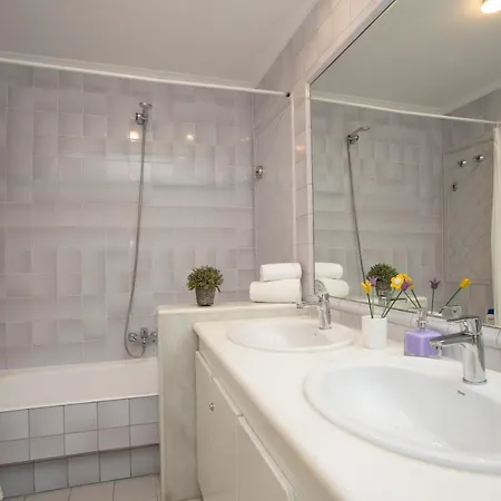Singularstays Reina Ii Apartamento *
